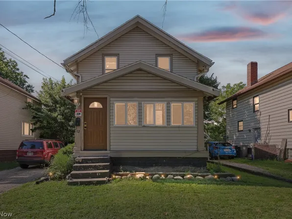 912 Hunt St, Akron, OH 44306