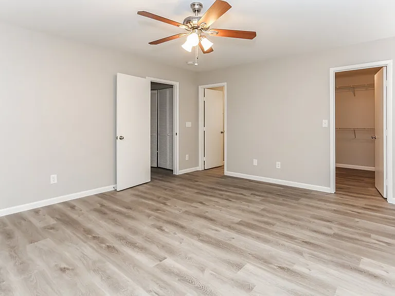 5025 Frozen Springs Ct — Photo 11