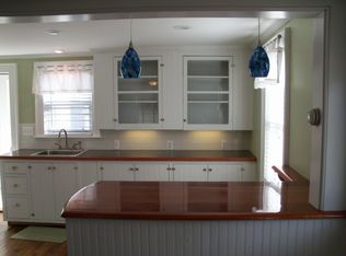 42 Victory St, Wakefield, RI 02879