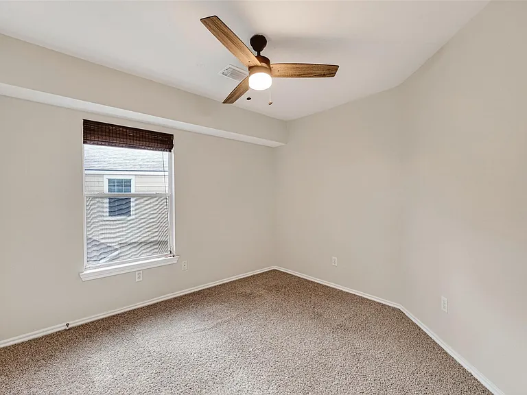 16855 Carrollton Creek Ln — Photo 17
