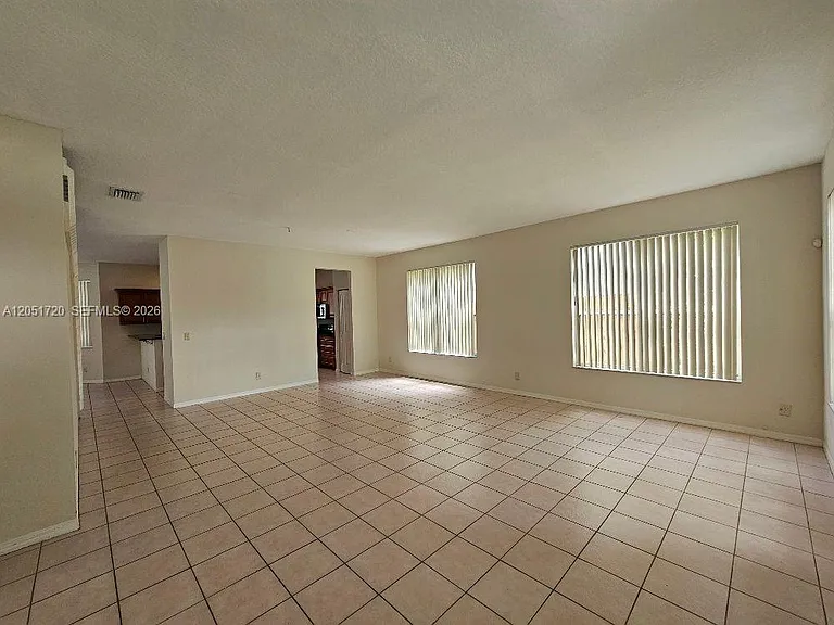 7558 Prescott Ln — Photo 2
