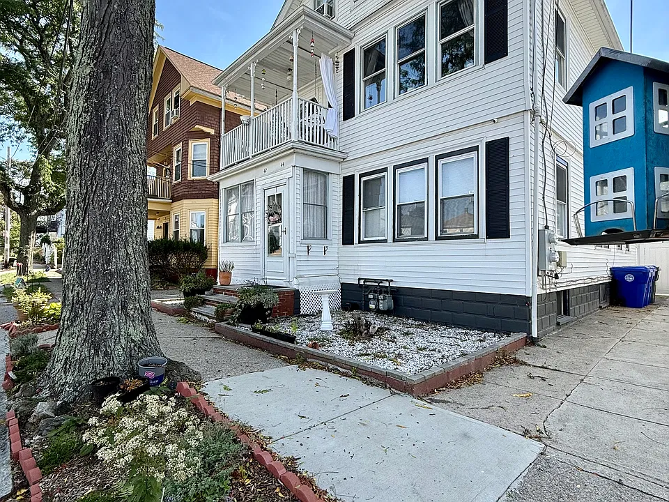 44 Georgia Ave #1