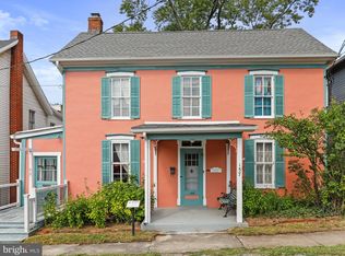 157 Congress St, Berkeley Springs, WV 25411