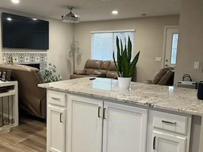400 W Creekside Cir — Photo 10