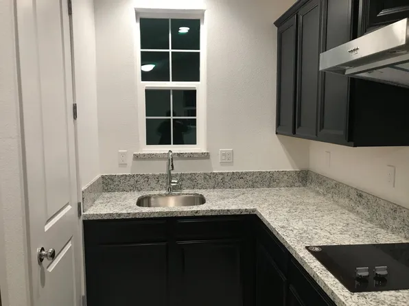 144 E Vince St, Tracy, CA 95391