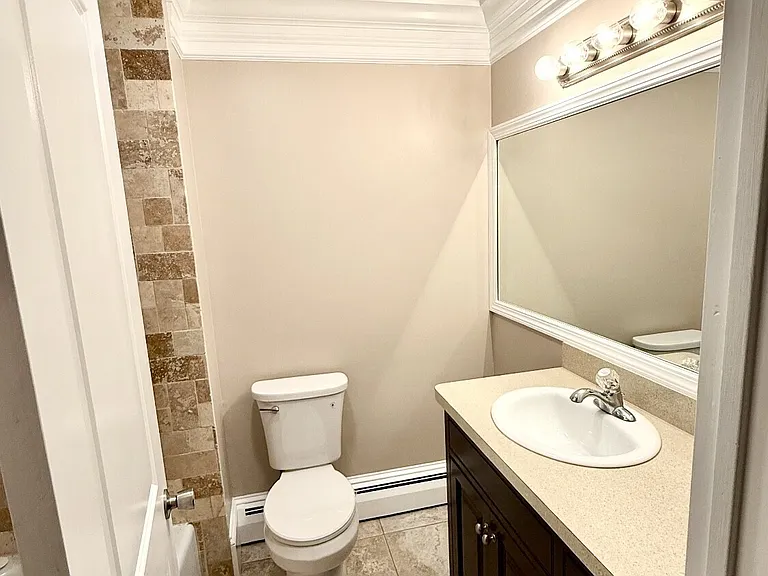 11 Byrne Ct #C2 — Photo 6