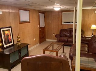 405 7th St #4, Peru, IL 61354