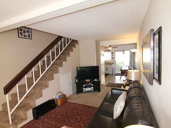 2nd image of 233 S Ventura Rd Unit 131