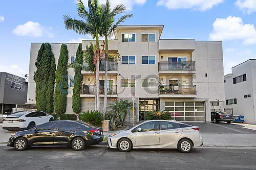 811 S Bedford St #203 Photo 1