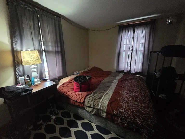 227 Banning Ave — Photo 8