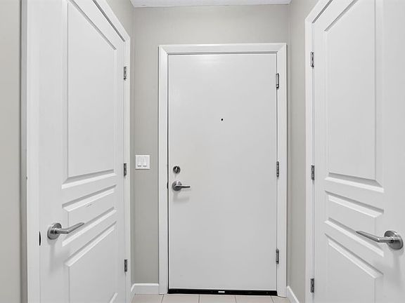3rd image of 1320 W 1st St SE #401