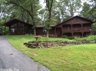 7821 Woodforest Ln, Little Rock, AR 72210
