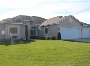 363 Cindy Rd, Kennewick, WA 99338