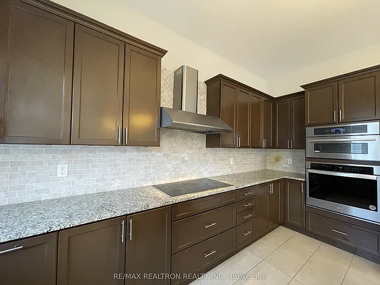 51 Gracedale Dr — Photo 6