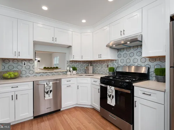 46 Sycamore Ct, Lawrence Township, NJ 08648