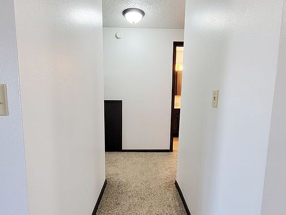 4th image of 1652 8th St N APT 6