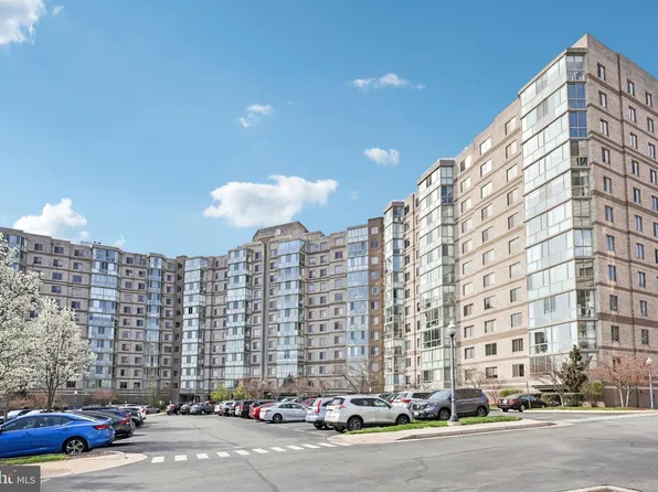 19375 Cypress Ridge Ter Unit 1111, Lansdowne, VA 20176