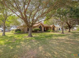 139 Longview Dr, Victoria, TX 77904