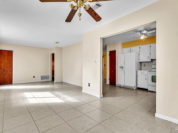 4th image of 12880 Hartung St