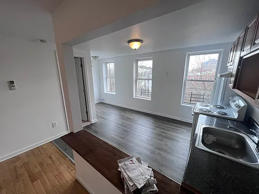 Rented by Rescue Realty LLC | media 4