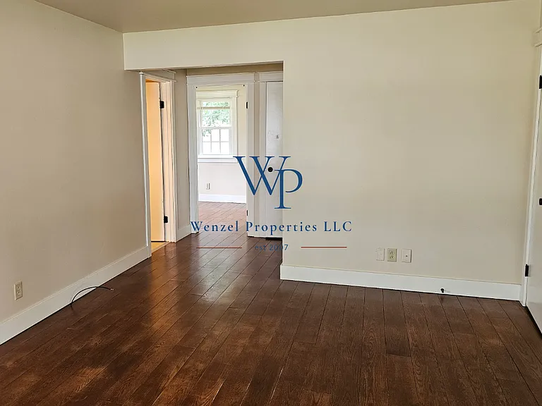 419 N Liberty St #1 — Photo 3