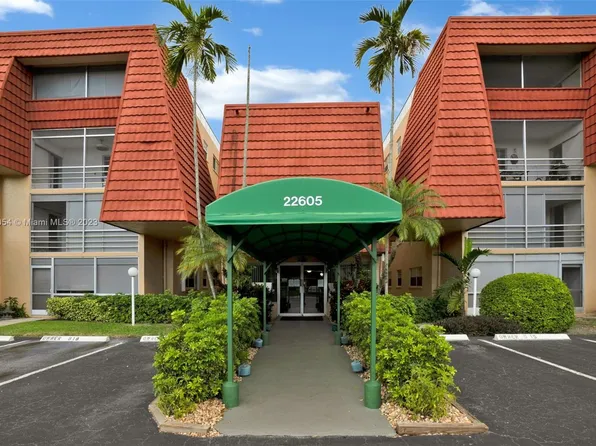 22605 SW 66th Ave APT 200, Boca Raton, FL 33428