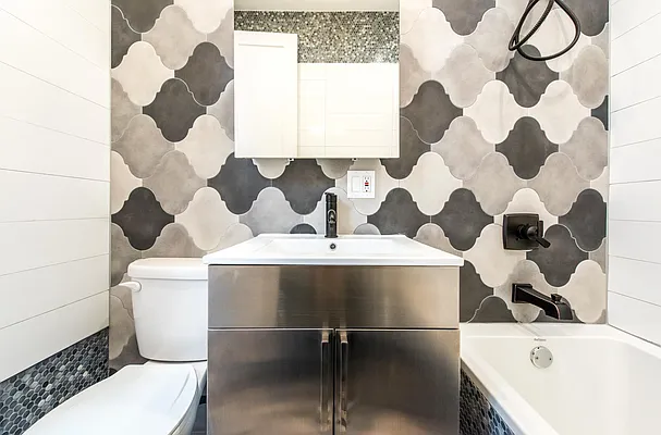 Rented by Nooklyn NYC LLC | media 44