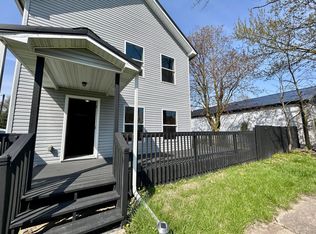 42 W High St, Ashley, OH