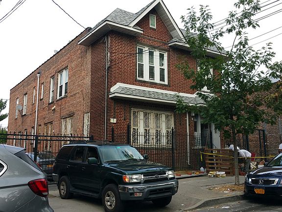 3rd image of 687 E 226th St APT 2