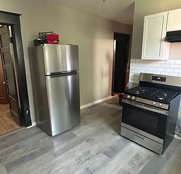 69 Lark St — Photo 2