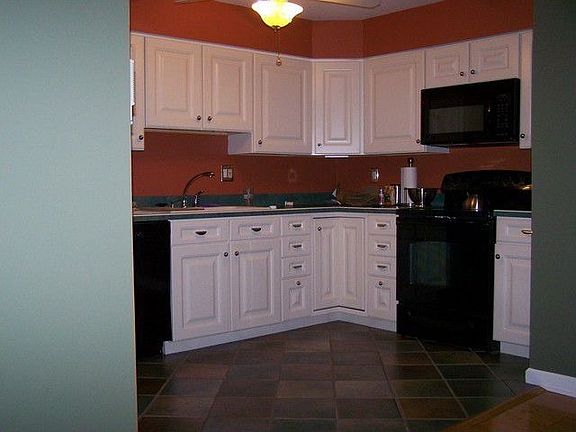 4th image of 2801 Pennsylvania Ave APT 102