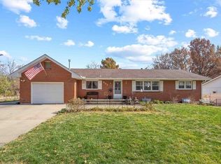 207 NW Walnut St, Lees Summit, MO 64063