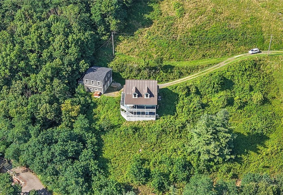 1st image of 11 Wildflower Lane