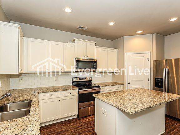 5th image of 6015 Raventree Ct