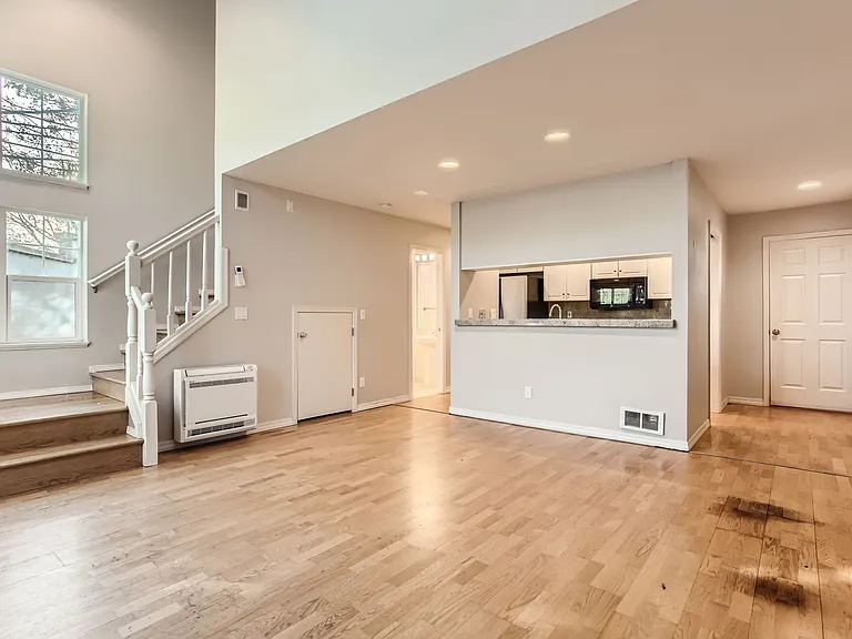9603 NW Miller Hill Dr — Photo 11