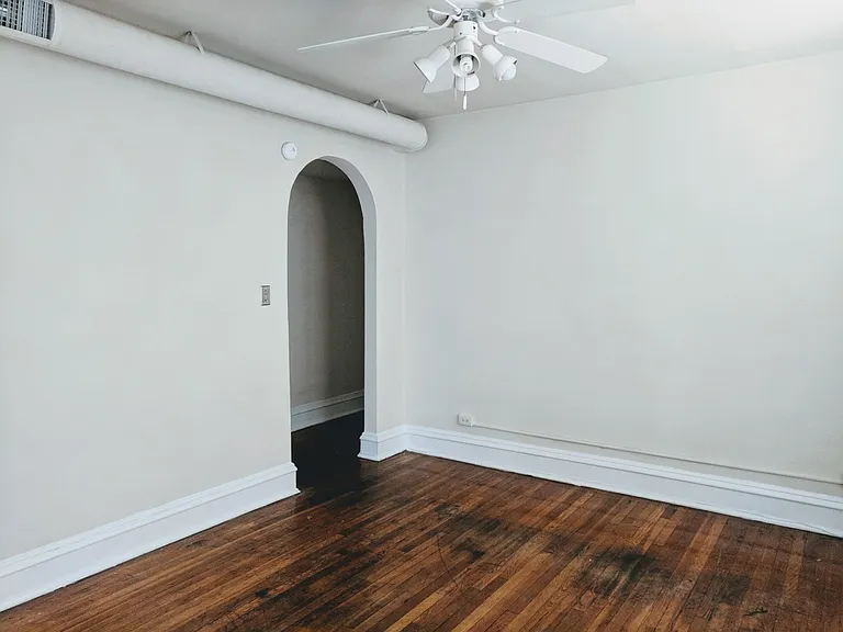 905 N. Belmont Ave.* — Photo 21