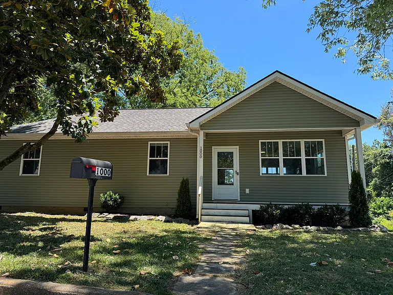 1000 Fleming St — Photo 1