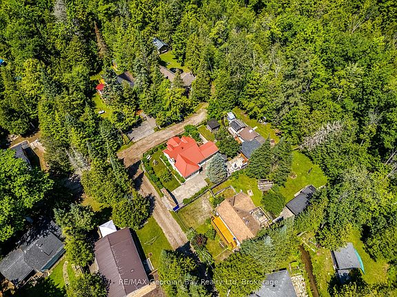 4th image of 3 Brookside Dr