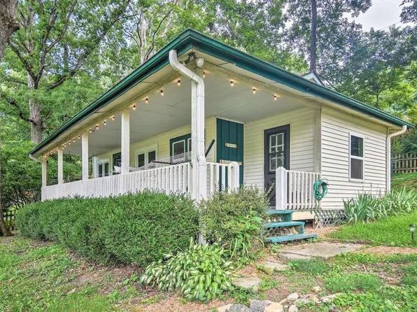 64 Bryson Rd, Mills River, NC 28759