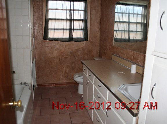 3rd image of 1607 W 35th Ave