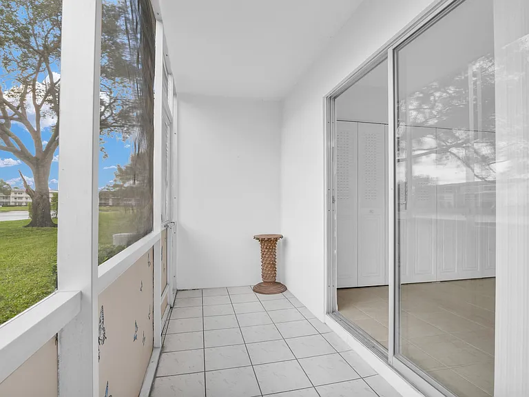 175 Fanshaw E — Photo 21