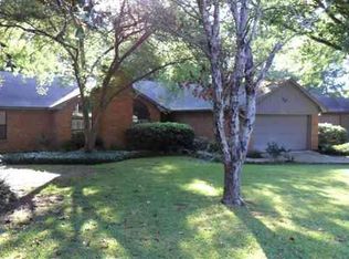 1042 Stonehouse Rd, Tallahassee, FL 32301