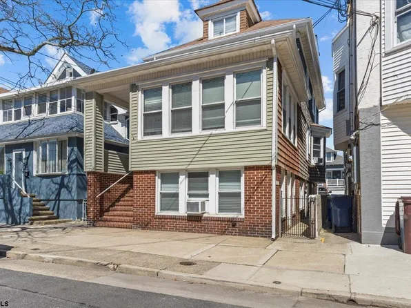 7 N Weymouth Ave, Ventnor, NJ 08406