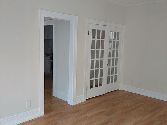 4th image of 407 1/4 Witmer St #9718496