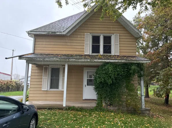 112 Main St, Fairwater, WI 53931