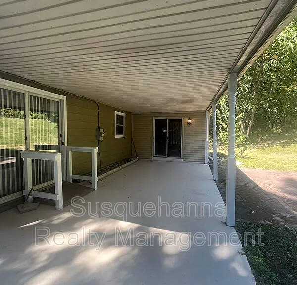 529 Stone Hill Rd — Photo 24