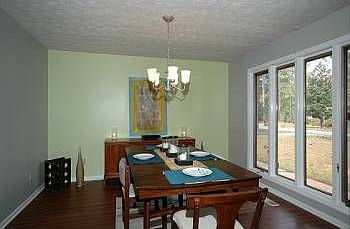2nd image of 15 Anita Pl