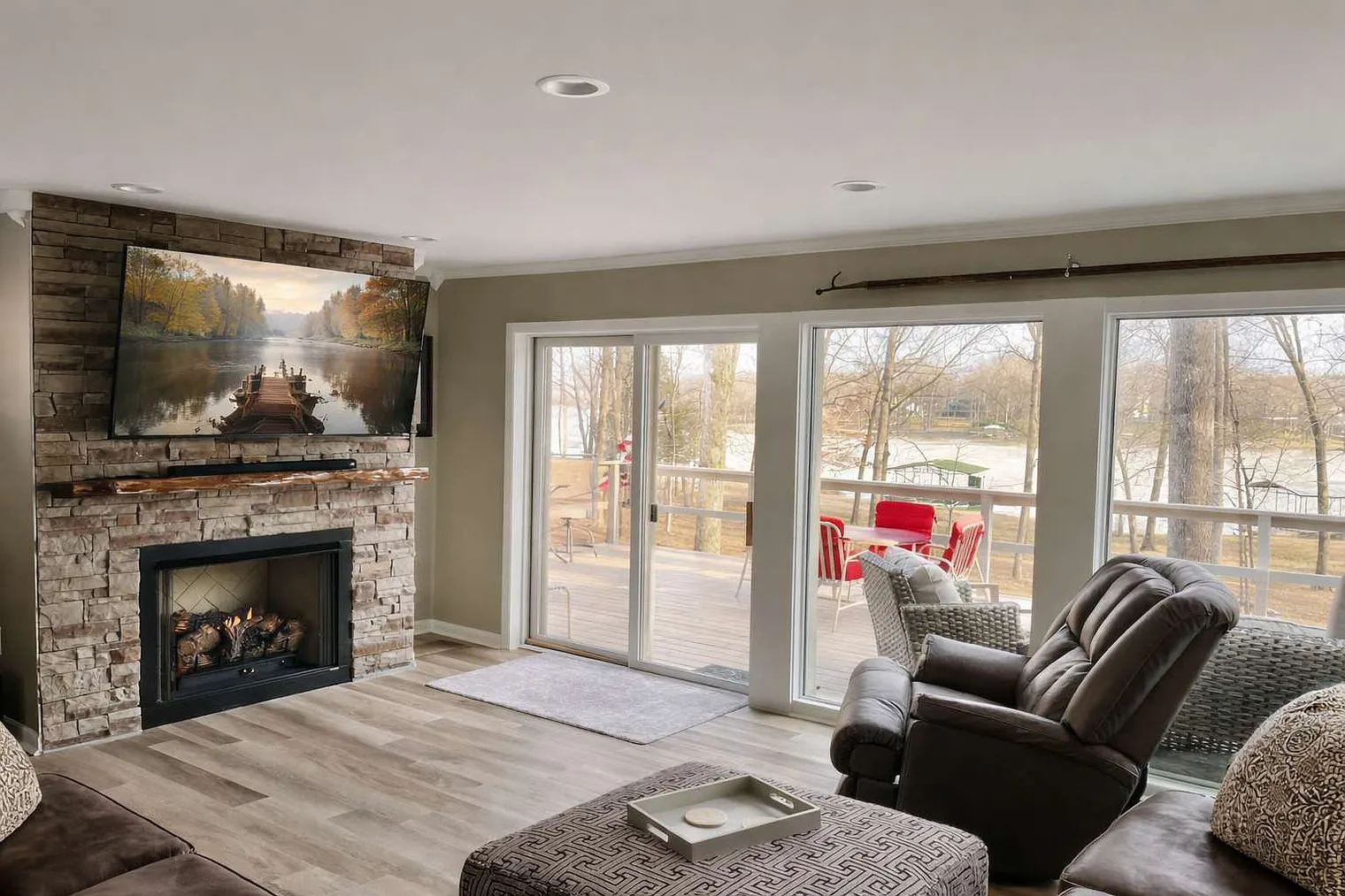 4 bed, 3.0 bath, 2206 sqft, $6,264 — Photo 3