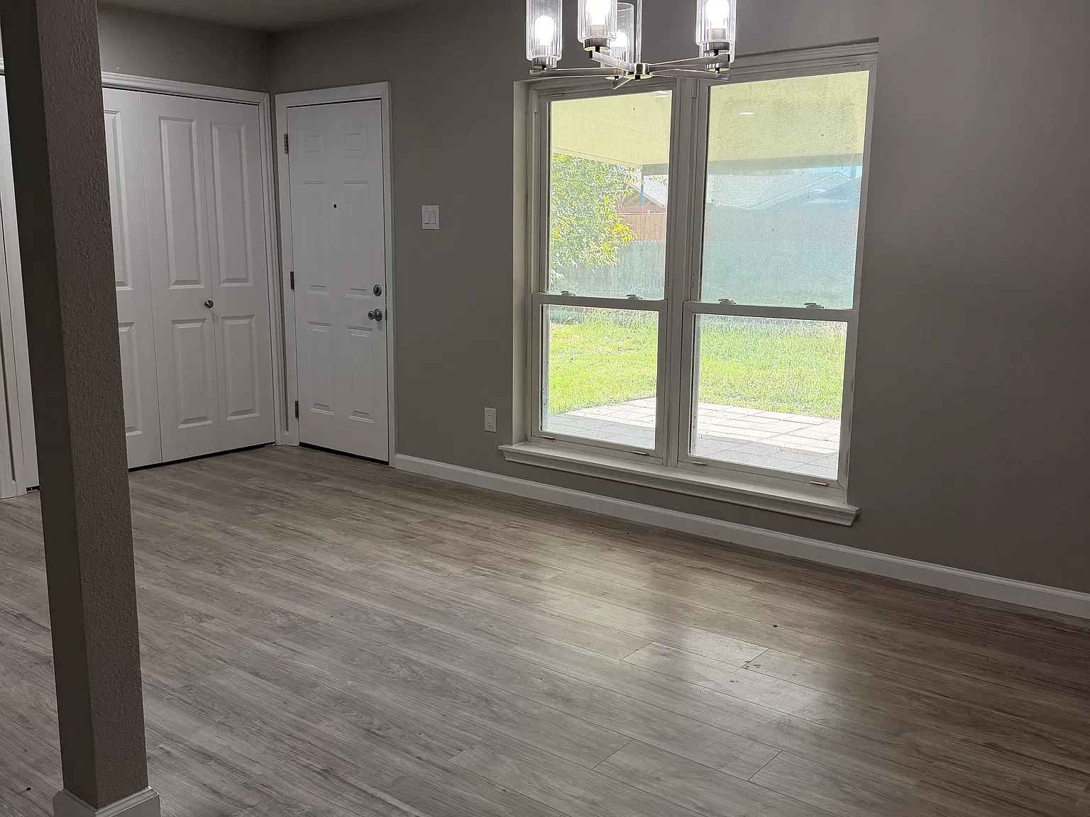 3 bed, 1365 sqft, $2,400 — Photo 3