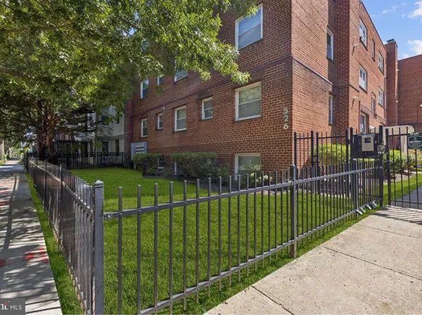 526 Kenyon St NW APT 201, Washington, DC 20010